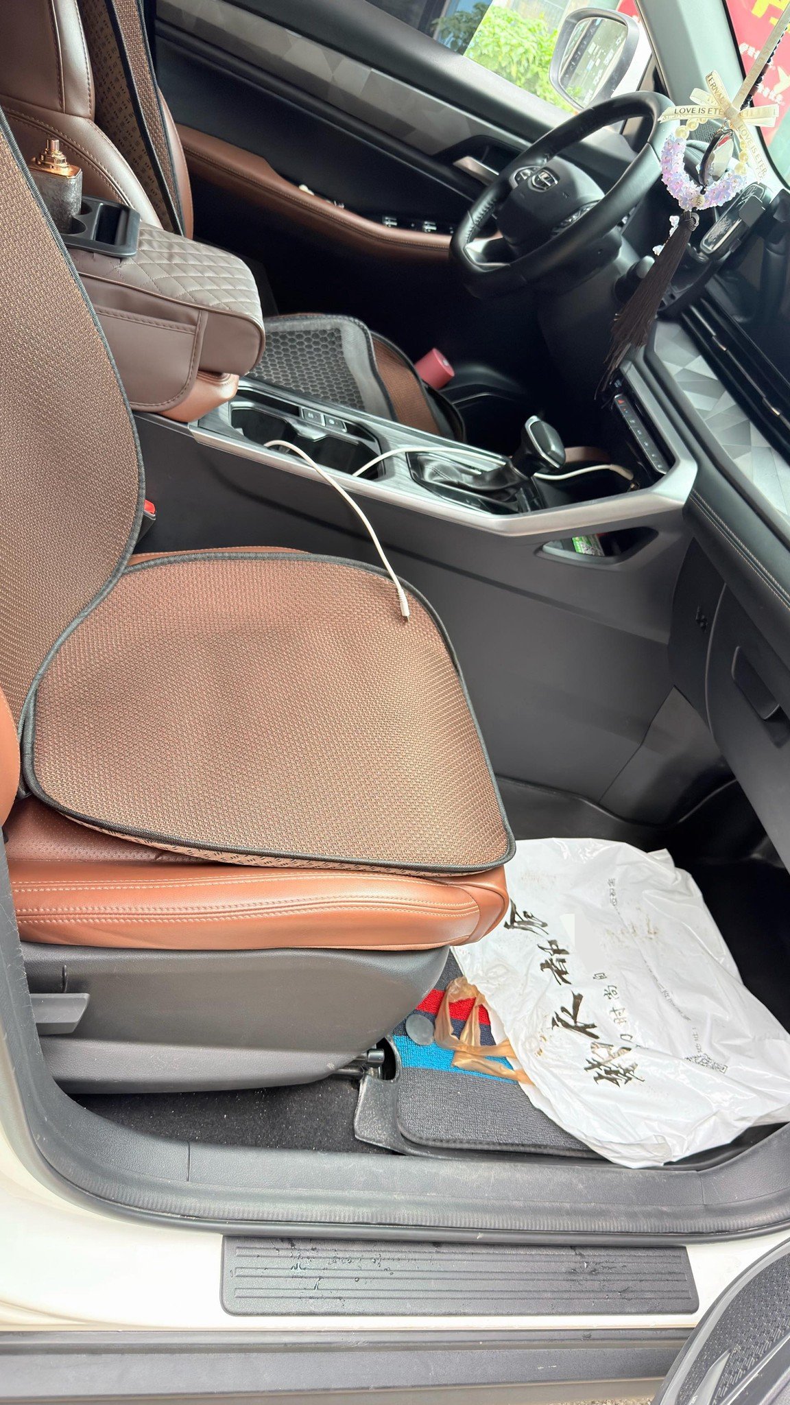 GEELY Vision X6 2022 صورة سيارة #5