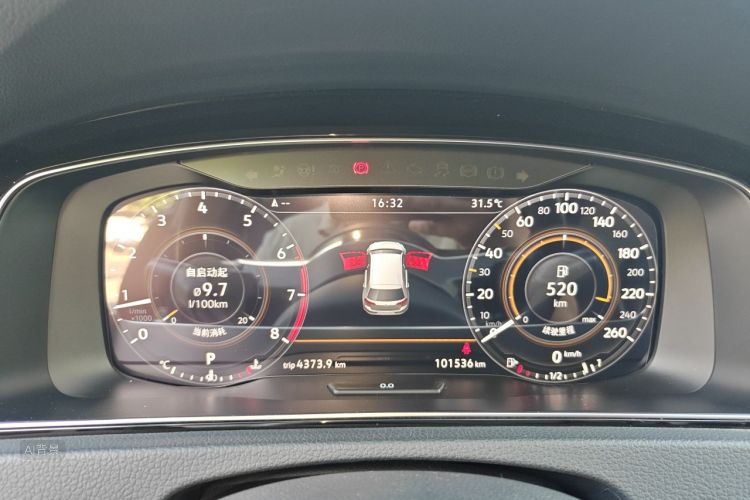 Volkswagen Golf 2020 car image #13