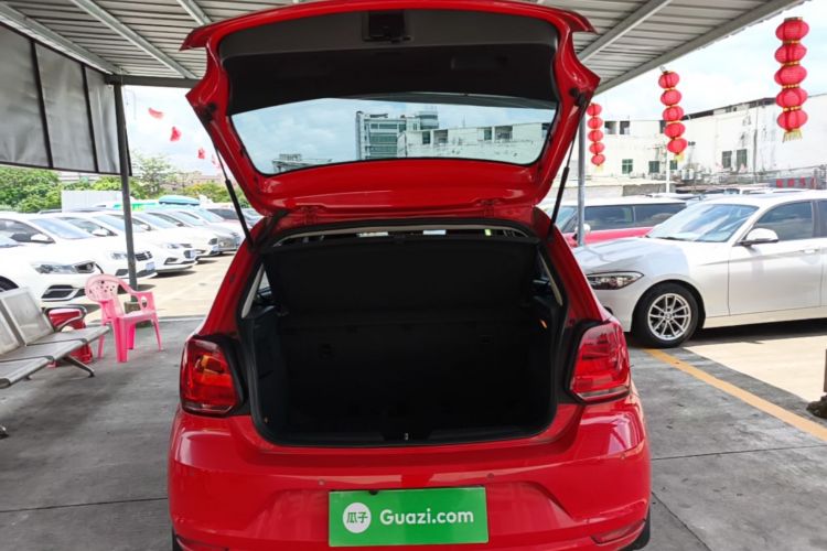 Volkswagen Polo 2017 car image #19