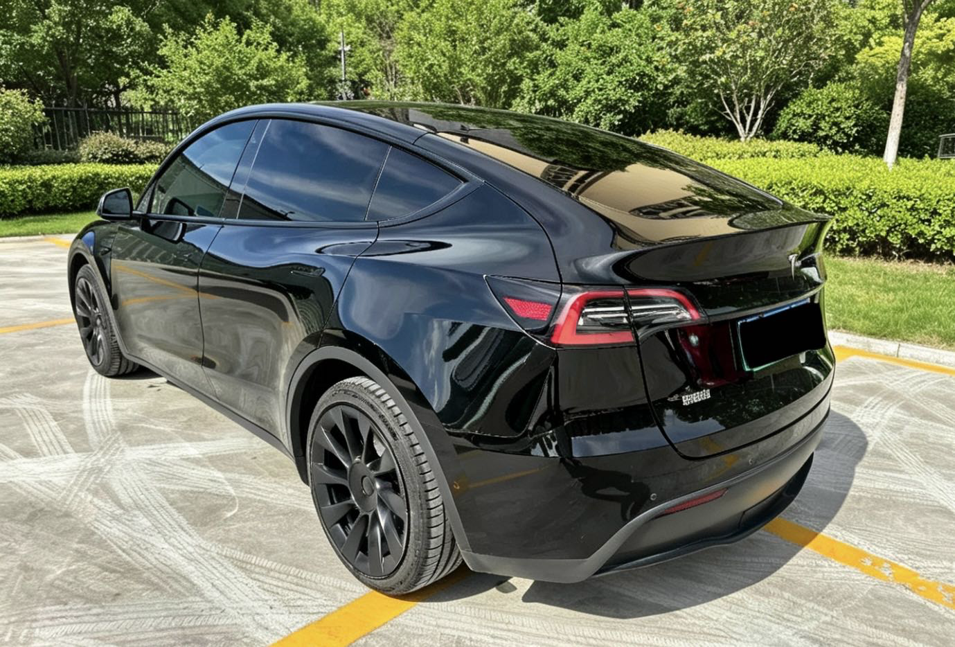 Tesla Model Y 2021 #7 Tesla Model Y 2021 car image #7