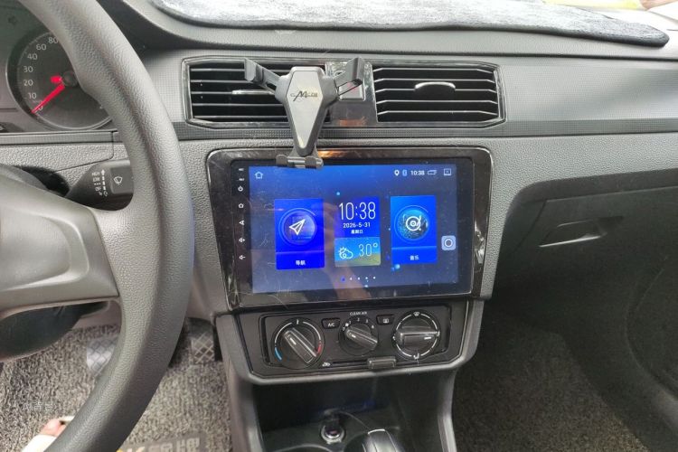 Volkswagen Santana 2018 car image #15