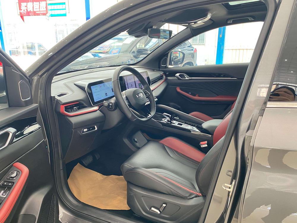 GEELY Coolray 2022 car image #13