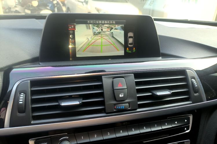 BMW 3 Series 2016 car image #17