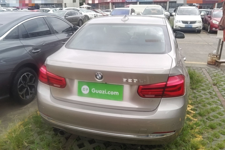 BMW 3 Series 2017 car image #6