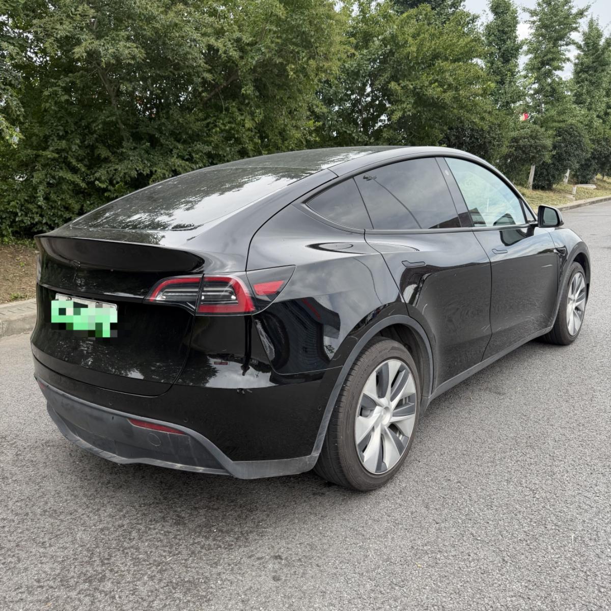 Tesla Model Y 2021 #3 Tesla Model Y 2021 car image #3