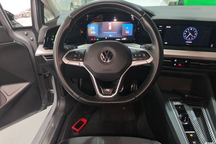 Volkswagen Golf 2021 изображение автомобиля #11