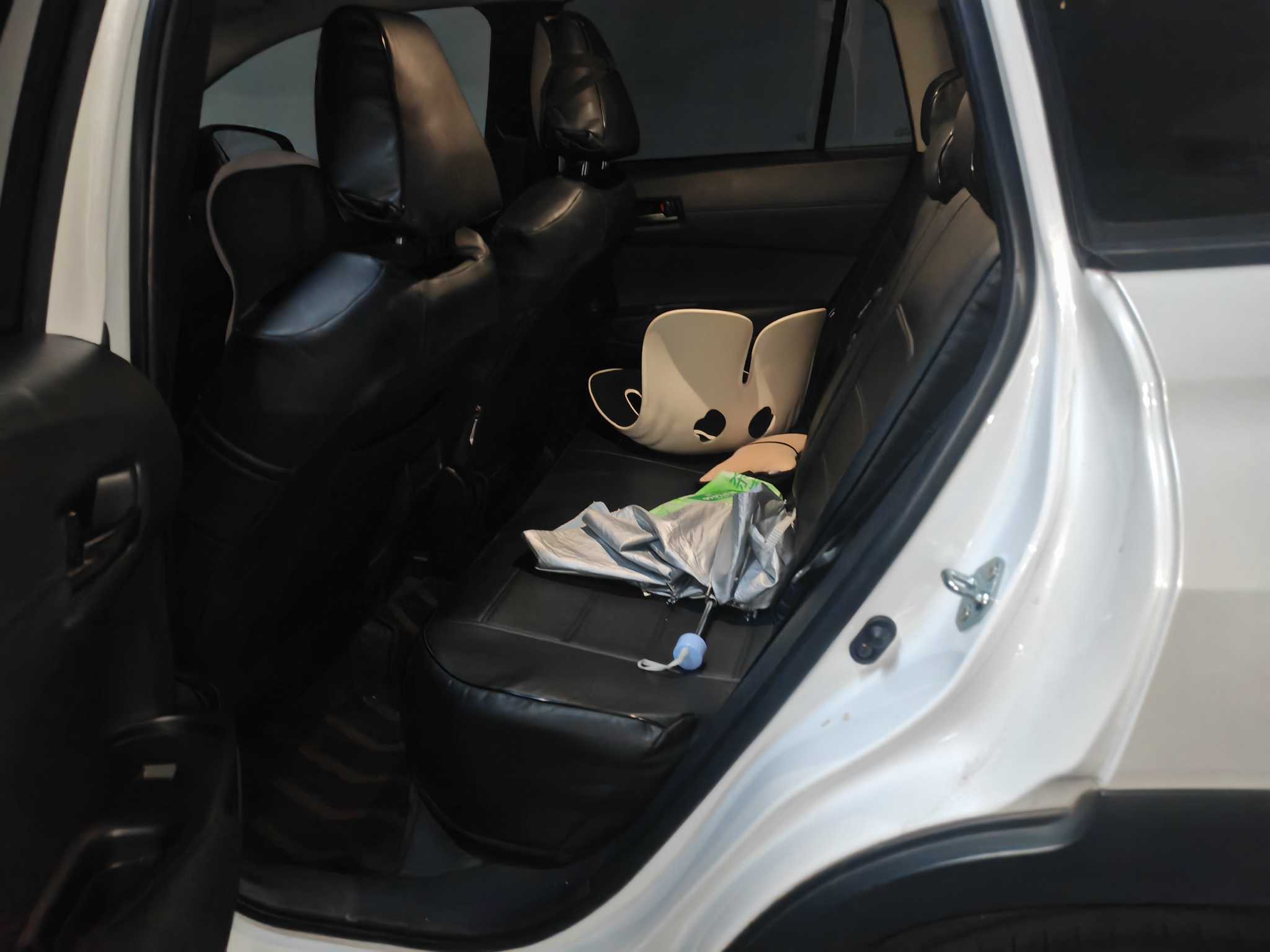Toyota Corolla Cross 2023 car image #2