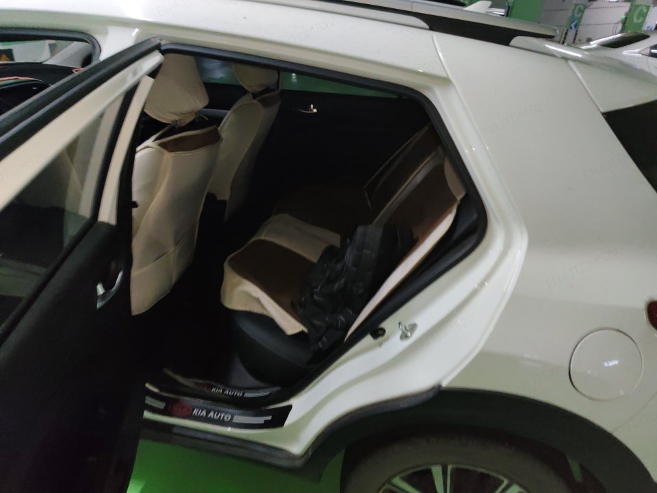 Kia KX1 2022 car image #3