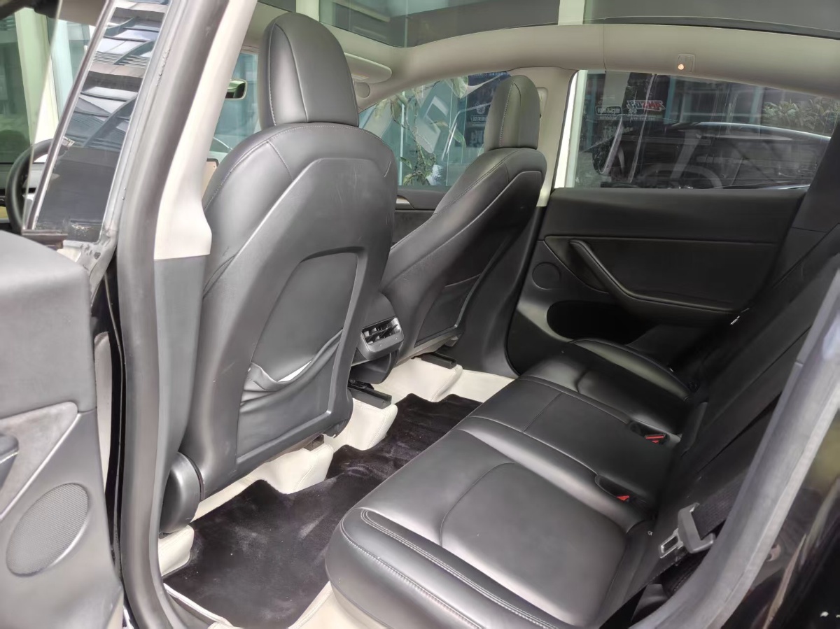 Tesla Model Y 2021 car image #5