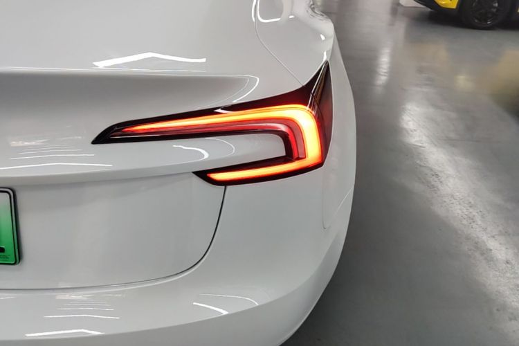 Tesla Model 3 2026 #8 Tesla Model 3 2026 car image #8