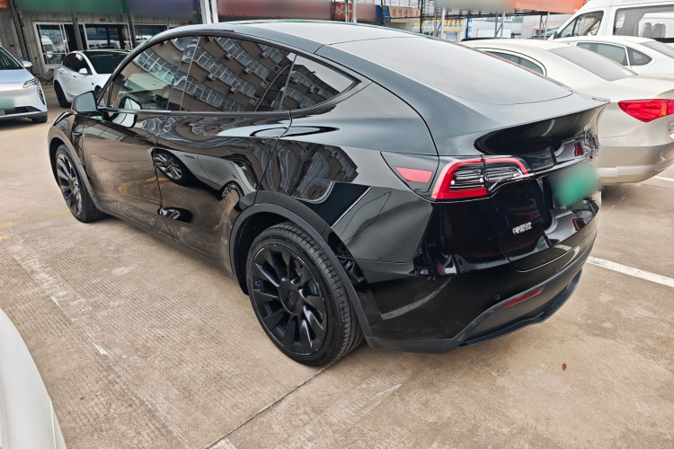 Tesla Model Y 2021 #6 Tesla Model Y 2021 car image #6