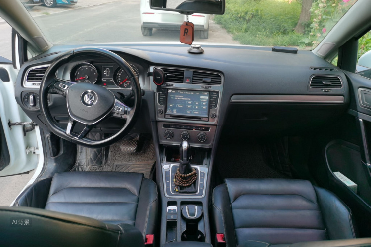 Volkswagen Golf 2015 car image #11