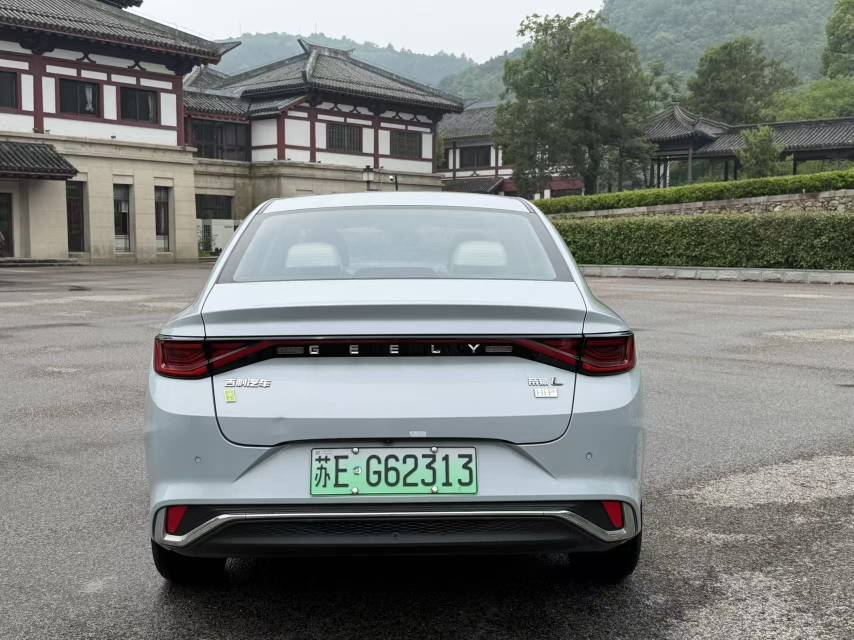 GEELY Emgrand L HiP 2022 car image #6