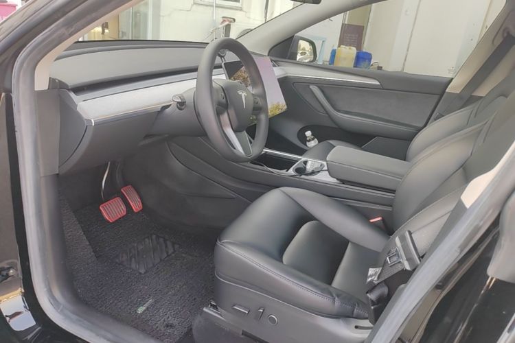 Tesla Model Y 2022 #16 Tesla Model Y 2022 car image #16