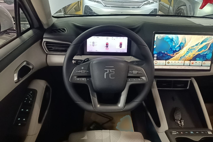 BYD YuanUP 2025 #11 BYD YuanUP 2025 car image #11