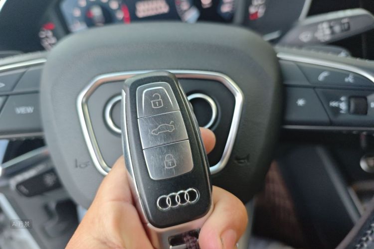 Audi Q3 2021 #10 Audi Q3 2021 car image #10