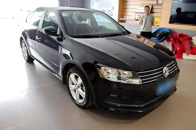 Volkswagen Lavida 2018 car image #4