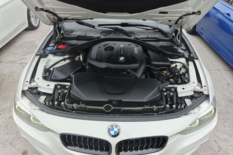 BMW 3 Series 2019 #22 BMW 3 Series 2019 car image #22
