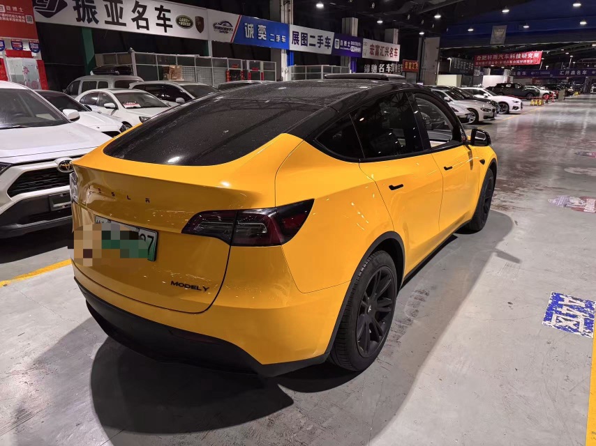 Tesla Model Y 2022 #4 Tesla Model Y 2022 car image #4
