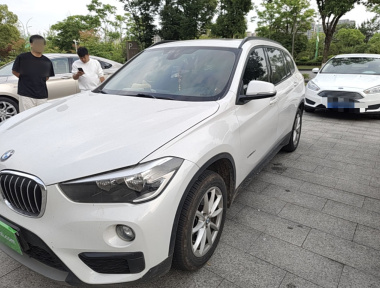 BMW X1 2017 BMW X1 2017 car image