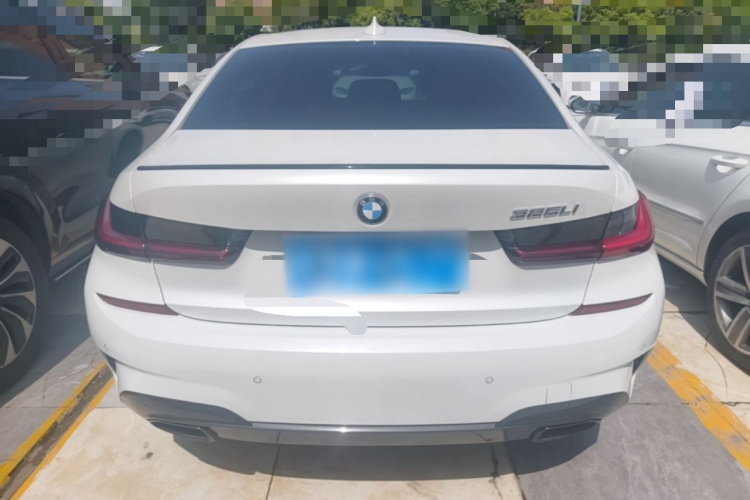 BMW 3 Series 2021 car image #6