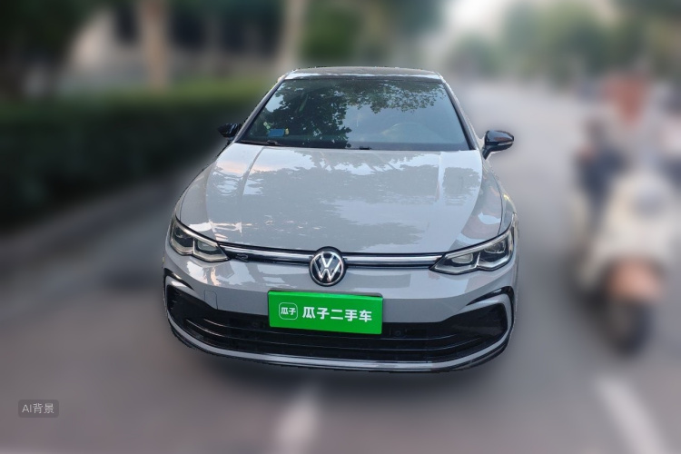 Volkswagen Golf 2023 car image #3