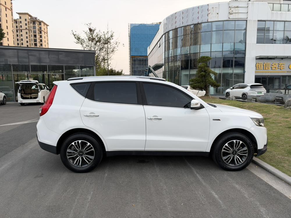 GEELY Vision X6 2017 image de voiture #6