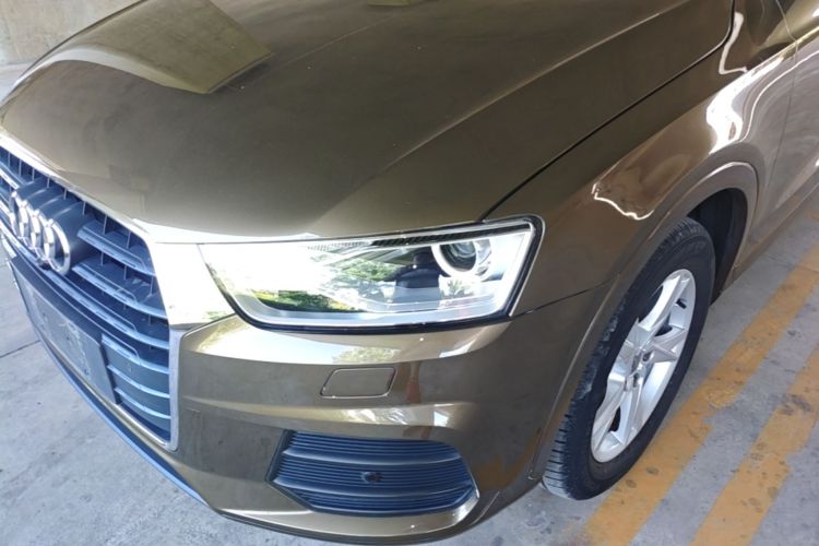 Audi Q3 2017 car image #23