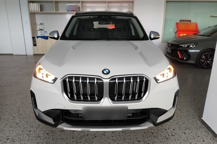 BMW X1 2023 #3 BMW X1 2023 car image #3