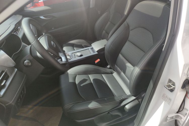GEELY Emgrand 2022 car image #15
