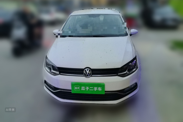 Volkswagen Polo 2015 car image #3