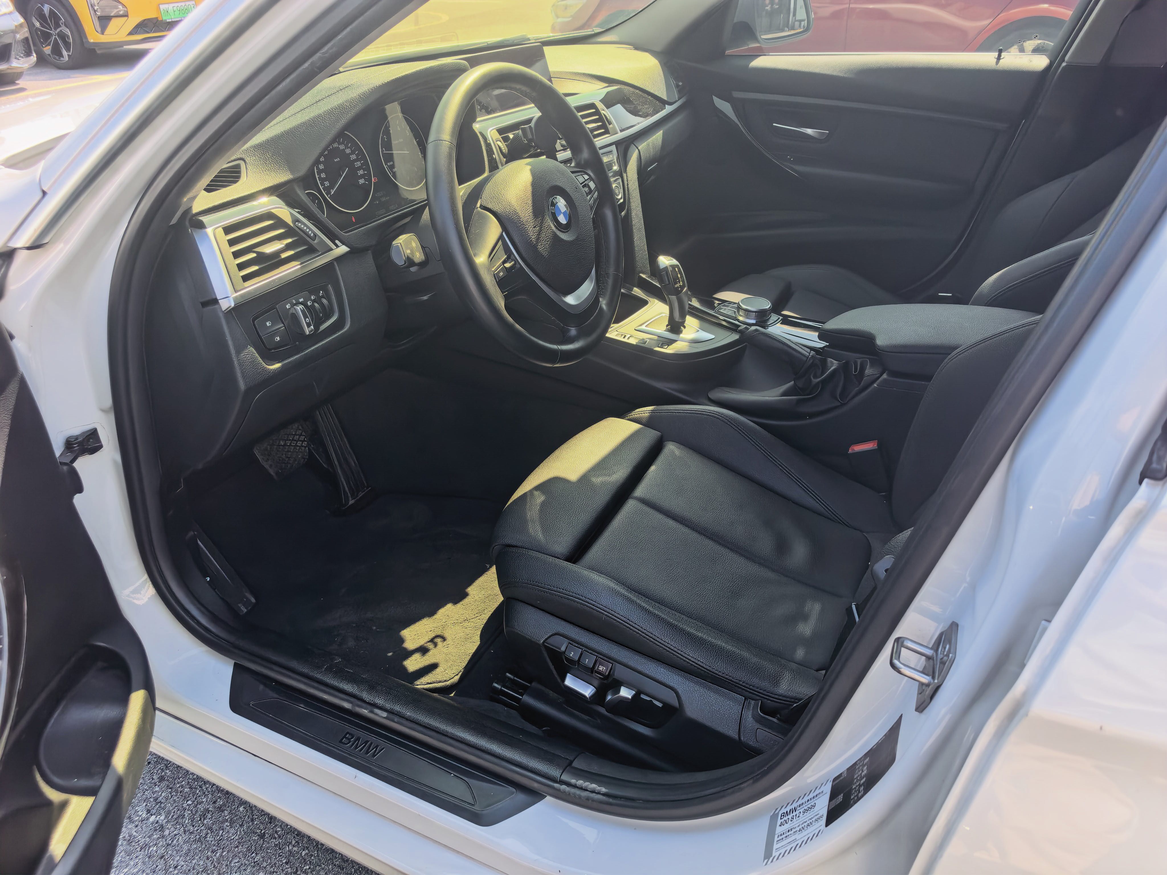 BMW 3 Series 2019 car image #3