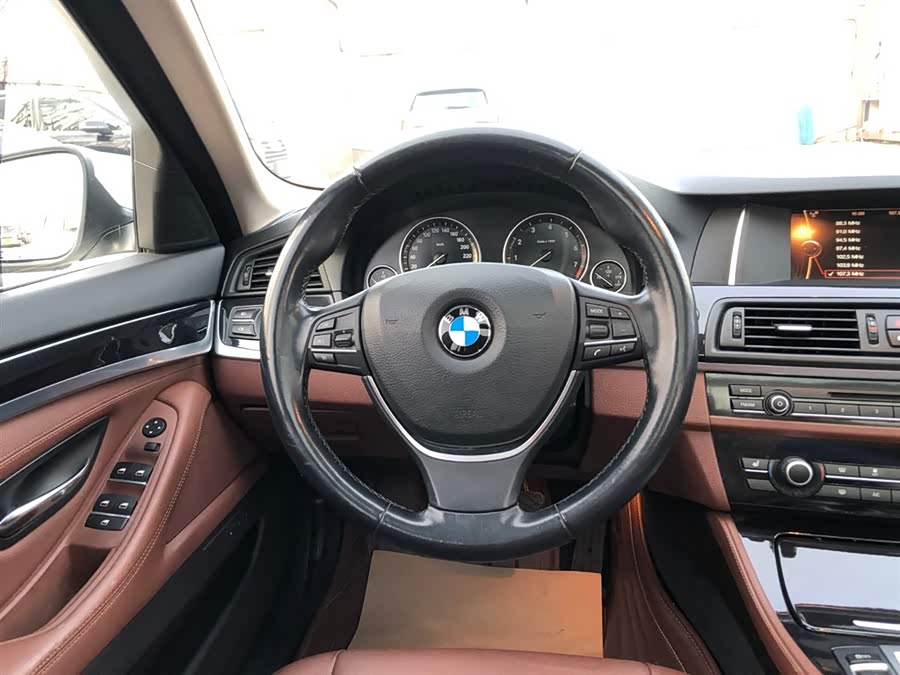 BMW 5 Series (Imported) 2014 car image #23