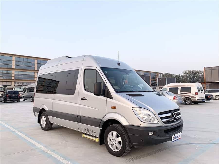 Mercedes-Benz Sprinter 2019 car image #23