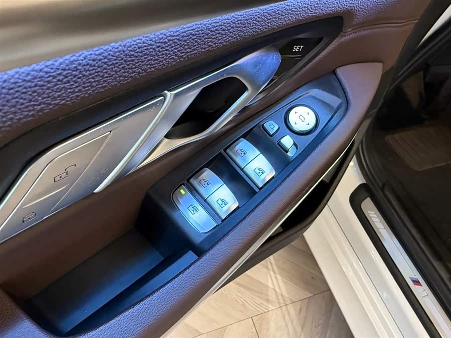 BMW i4 M50 2022 #23 BMW i4 M50 2022 car image #23