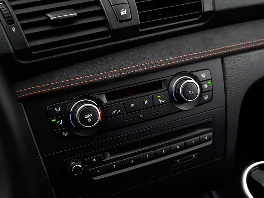 BMW 1 Series M 2012 #23 BMW 1 Series M 2012 car image #23