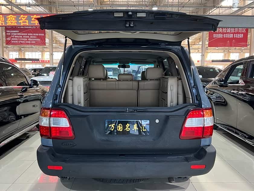 Toyota Land Cruiser 2005 #23 Toyota Land Cruiser 2005 car image #23