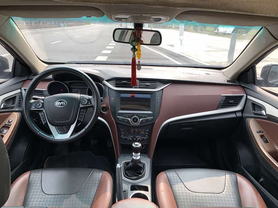 BYD G5 2015 car image #23