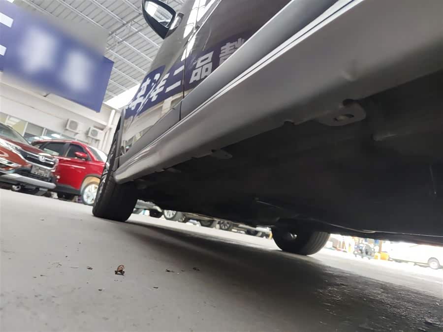 Volkswagen Cross Lavida 2017 immagine di auto #23