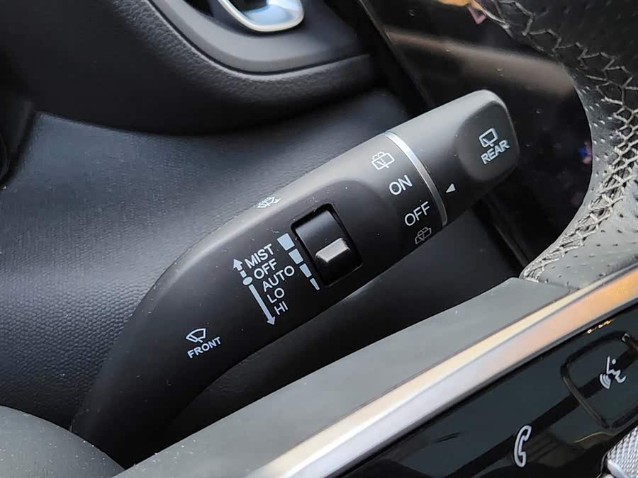 HongQi HS3 PHEV 2024 #23 HongQi HS3 PHEV 2024 car image #23