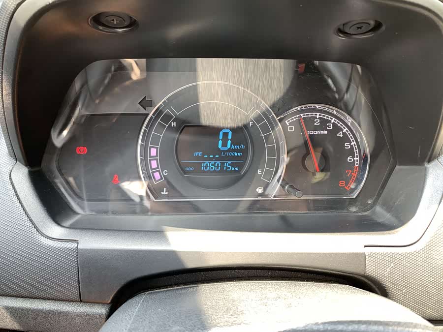 Great Wall M4 2012 صورة سيارة #23