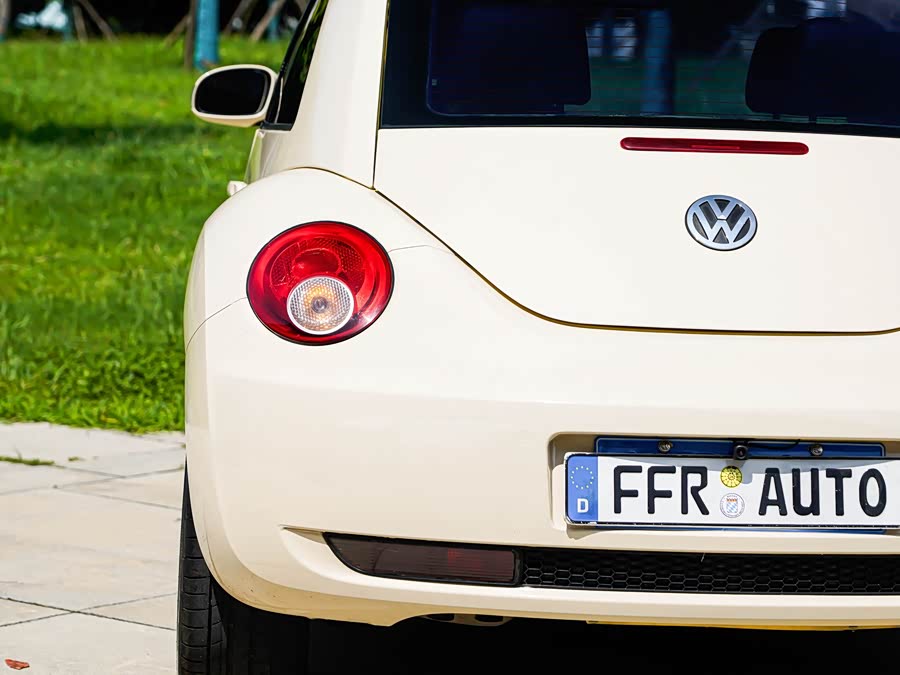 Volkswagen Beetle 2010 #23 Volkswagen Beetle 2010 car image #23