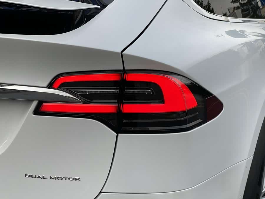 Tesla Model X 2020 #23 Tesla Model X 2020 car image #23