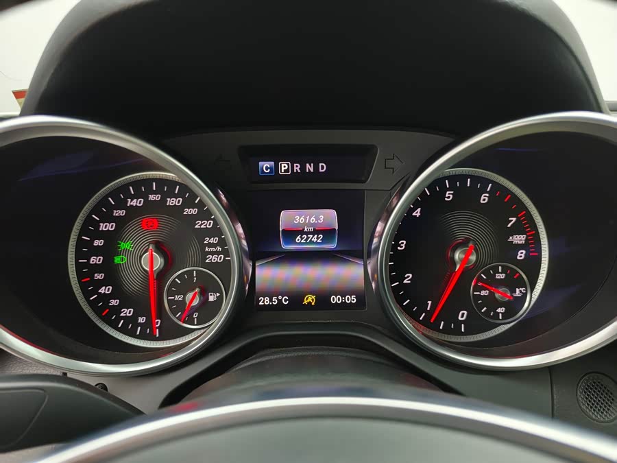 Mercedes-Benz SLC Class 2017 car image #23