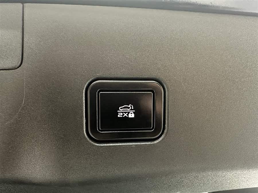 Changan UNI-V 2023 car image #23