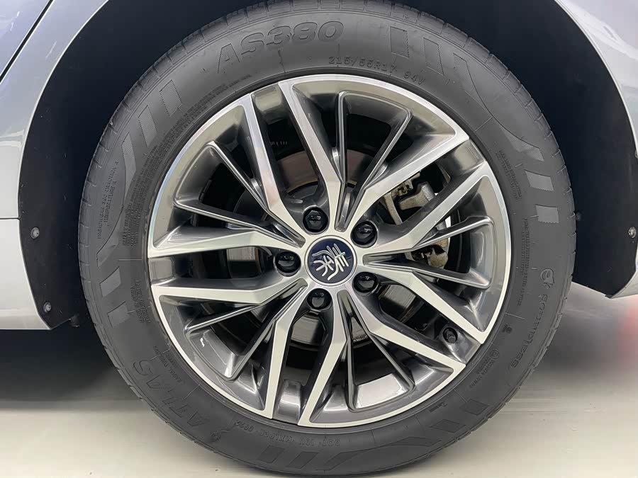 BYD Qin Plus 2022 صورة سيارة #23