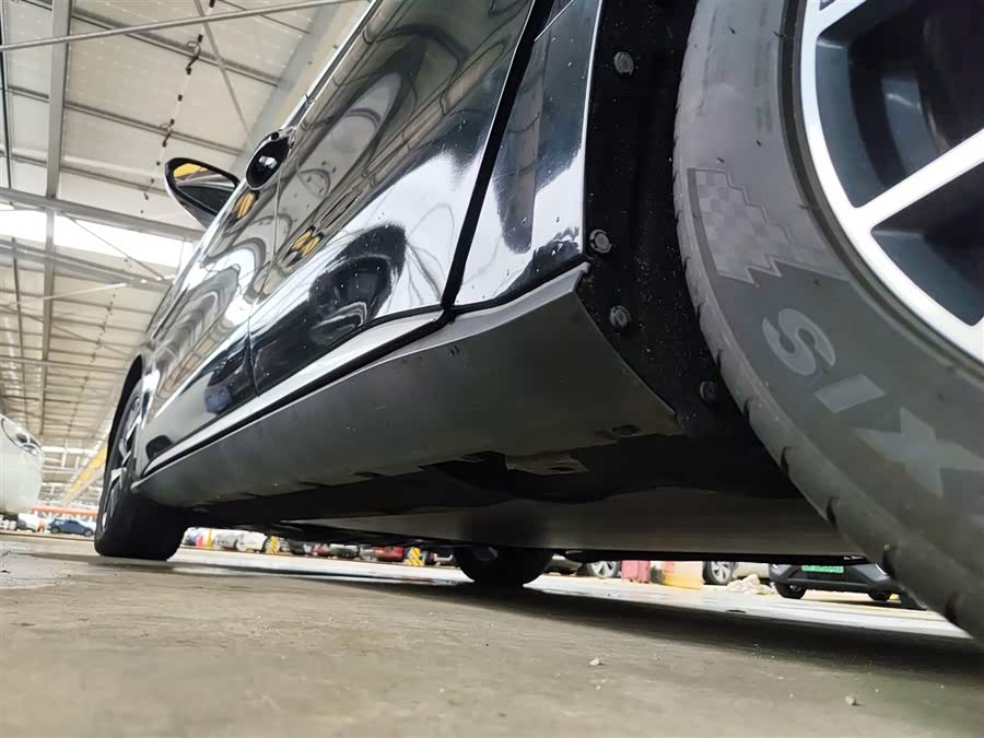 BYD e9 2021 car image #23