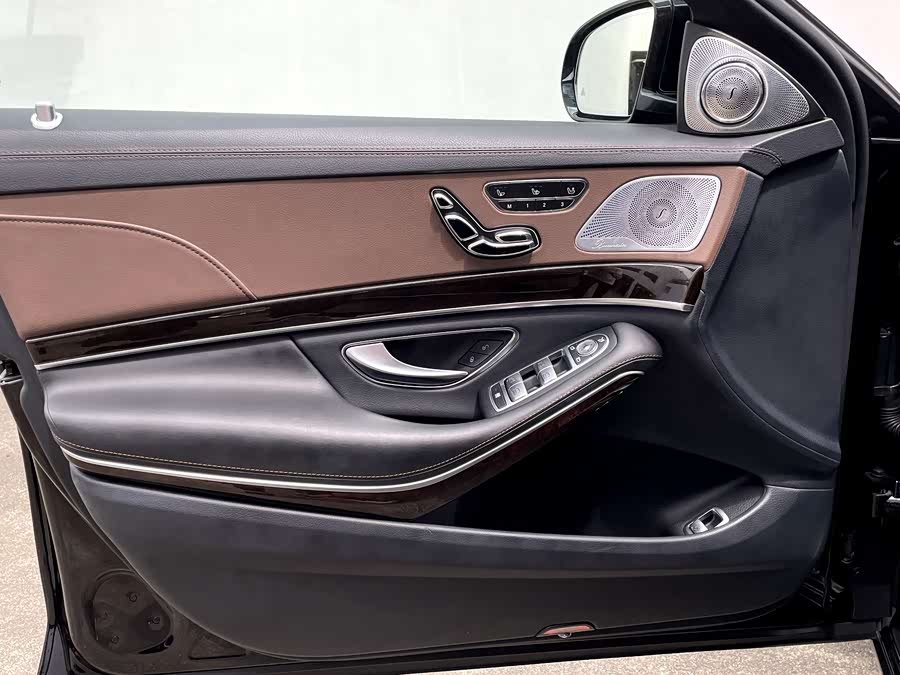 Mercedes-Benz Maybach S Class 2018 #23 Mercedes-Benz Maybach S Class 2018 image de voiture #23