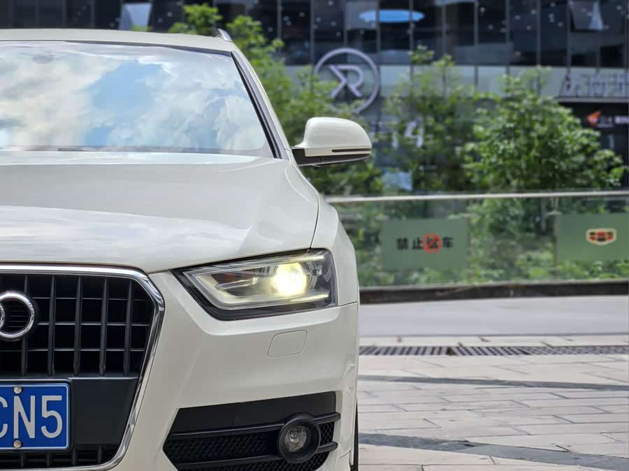 Audi Q3 (Imported) 2013 immagine di auto #23