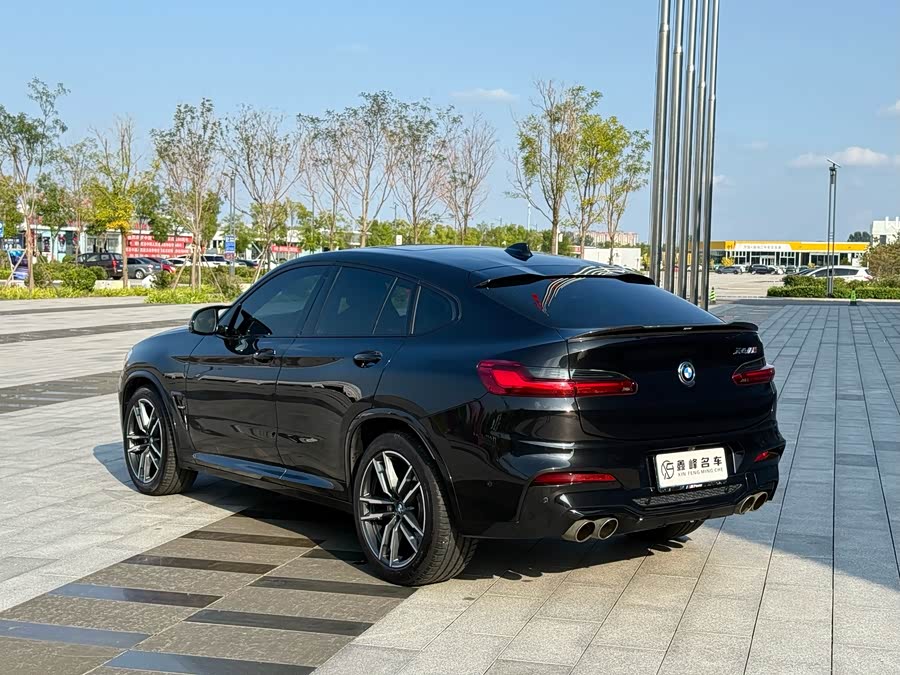 BMW X4 M 2021 car image #23